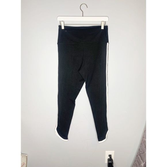 Pink Victorias Secret Yoga Legging Black - Picture 4 of 4